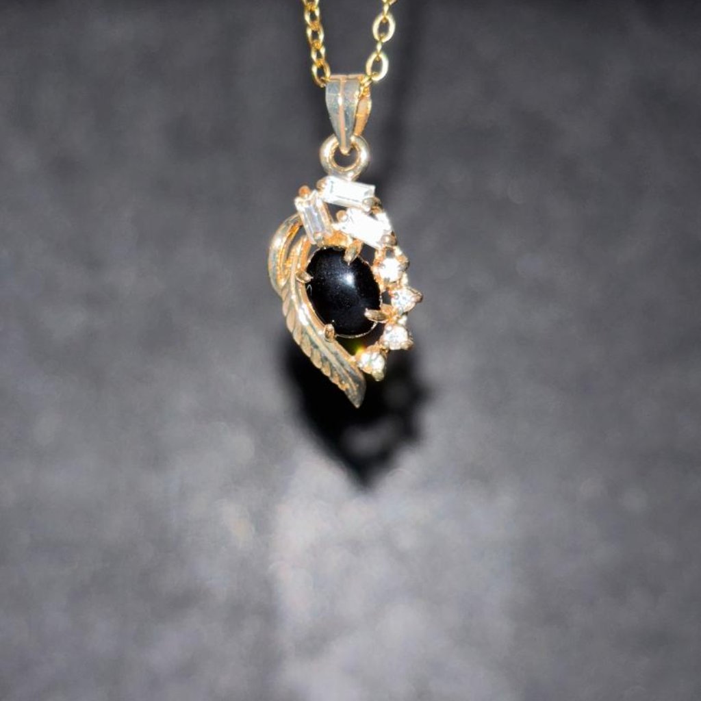 Vintage Onyx Pendant Necklace, Dolphin Ore 18k Gold Electroplate